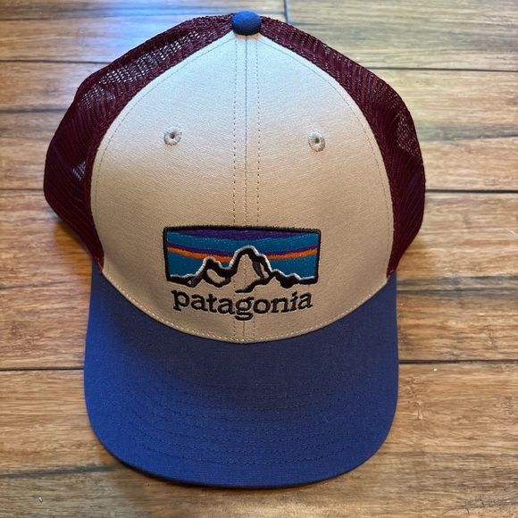 Patagonia Mesh Back Trucker Hat Cap Mountain Logo Patch Blue Maroon Snapback - Picture 3 of 10